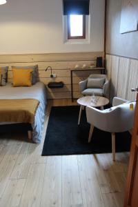 B&B / Chambres d'hotes BnB chambres d'hotes le Chene : photos des chambres