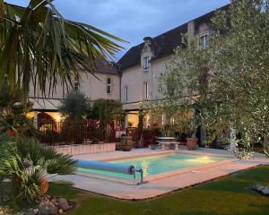 Hotels Logis Hostellerie des Ducs : photos des chambres