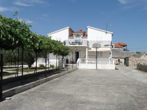 Primošten Apartman Dino 