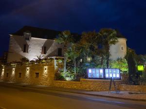 Hotels Logis Hostellerie des Ducs : photos des chambres