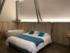 Hotels Logis Hostellerie des Ducs : photos des chambres