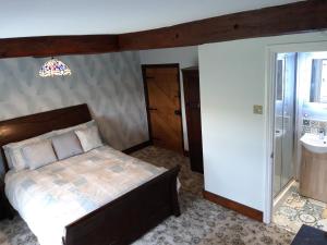 Upper Eyton Farmhouse B&B