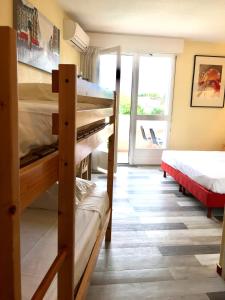 Hotels Hostellerie Saint Benoit : photos des chambres