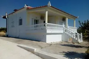 Marinis House - Koroni