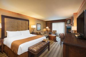 Superior King Room room in Wyoming Inn of Jackson Hole