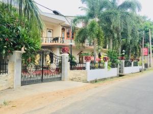 Senthil Complex