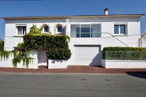 Maisons de vacances Villa 7 chambres avec grande piscine a 600 m de la plage : photos des chambres