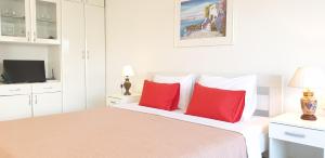 The White Apartment