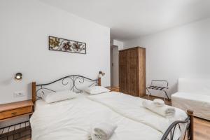 Rona Apartment & Rooms Mea Vista