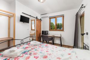 Rona Apartment & Rooms Mea Vista