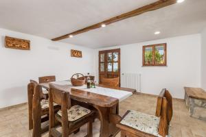 Rona Apartment & Rooms Mea Vista