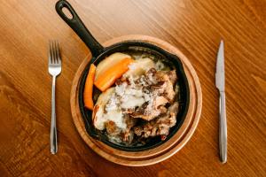 Restoran sa prenoćištem Gornjak