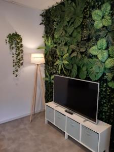 Tropical Garden Apartment