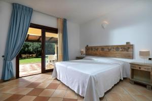 Porto Giunco Residence