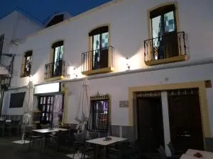 PENSION LA FUENTE - La Calahorra