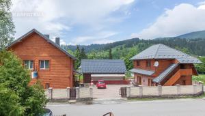 Під каштаном