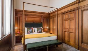 Heritage Suite room in Kimpton Clocktower an IHG Hotel