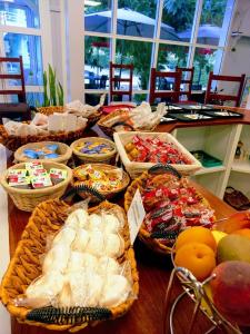 Fasthotel Perpignan photo 9