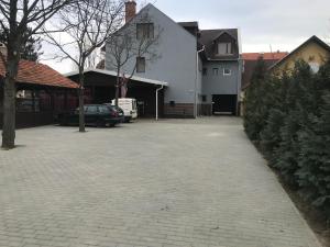 Kerekes Panzió és Étterem