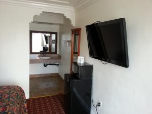 Tower Motel Long Beach