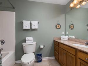 Two-Bedroom Apartment room in Navy Cove Harbor by Meyer Vacation Rentals