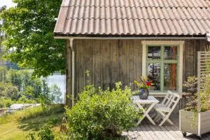 Sustainable and soulful close to lake - Åttersta