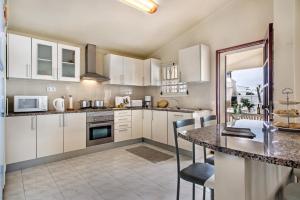 Isabel by Algarve Villa Holidays