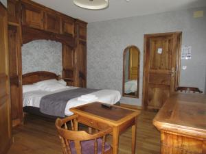 Hotels Hotel La Montagne Fleurie : photos des chambres
