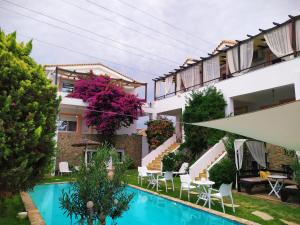 Michaellas Maissonete at Rafaella Resort