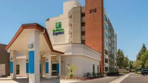 Holiday Inn Express Fullerton-Anaheim by IHG - بلاسنتيا