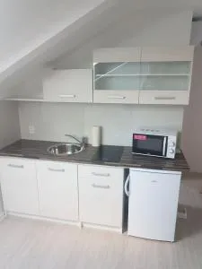 podkrvnī byt pro dva s kuchyňou - 乌赫尔布罗德