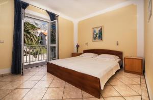 Colonia Apartments