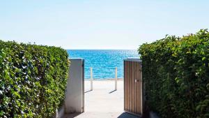 Beachfront Suites Lourdas