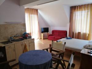 Guest House "Zora - Sarafovo"