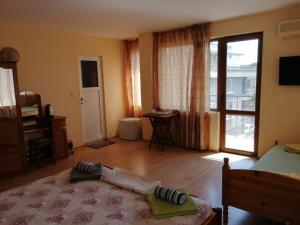 Guest House "Zora - Sarafovo"