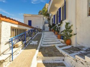 Alluring Apartment in Therma near Seabeach Ikaria Greece