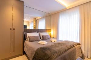 Luxuoso Apto Em Frente Ao Shopping Curitiba - Piscina, Academia e Sauna