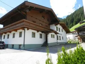 Peterlerhof - Madseit (Tux)