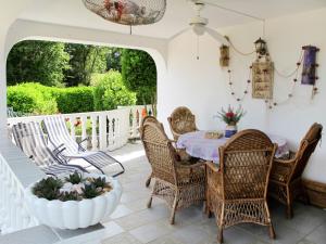 Ferienwohnung Malinska 153S, Unterkunft in Dobrinj