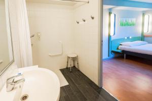 Hotels Ibis Budget Bollene : photos des chambres