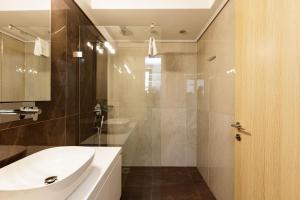 Kahlua Bay Apartments