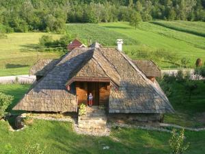 Two-Bedroom Chalet room in KAMENA KUĆA BELVI