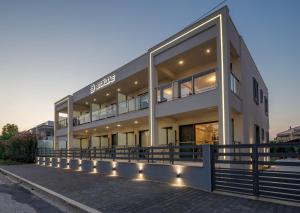BISALTAE SEASIDE SUITES Kavala Greece
