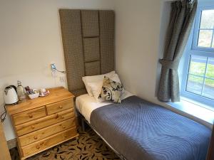 Single Room room in The Blue Bell Crookham
