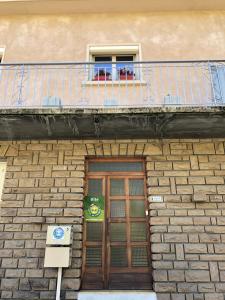 Jaures Home