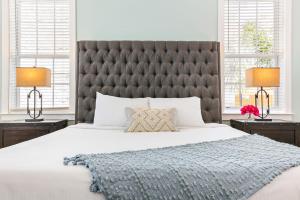 Stunning 4BR-5BR near French Quarter Homes by Hosteeva