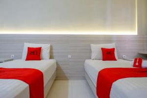 RedDoorz Near PRPP Marina Semarang