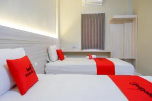 RedDoorz Near PRPP Marina Semarang