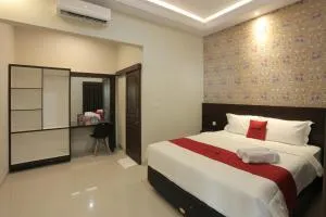 RedDoorz Plus near Solo Paragon Mall - Grogol