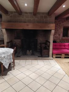 Maisons de vacances La grange de Salvaneix Gite pour 15 personnes 7 chambres avec 6 sdb-6wc : photos des chambres